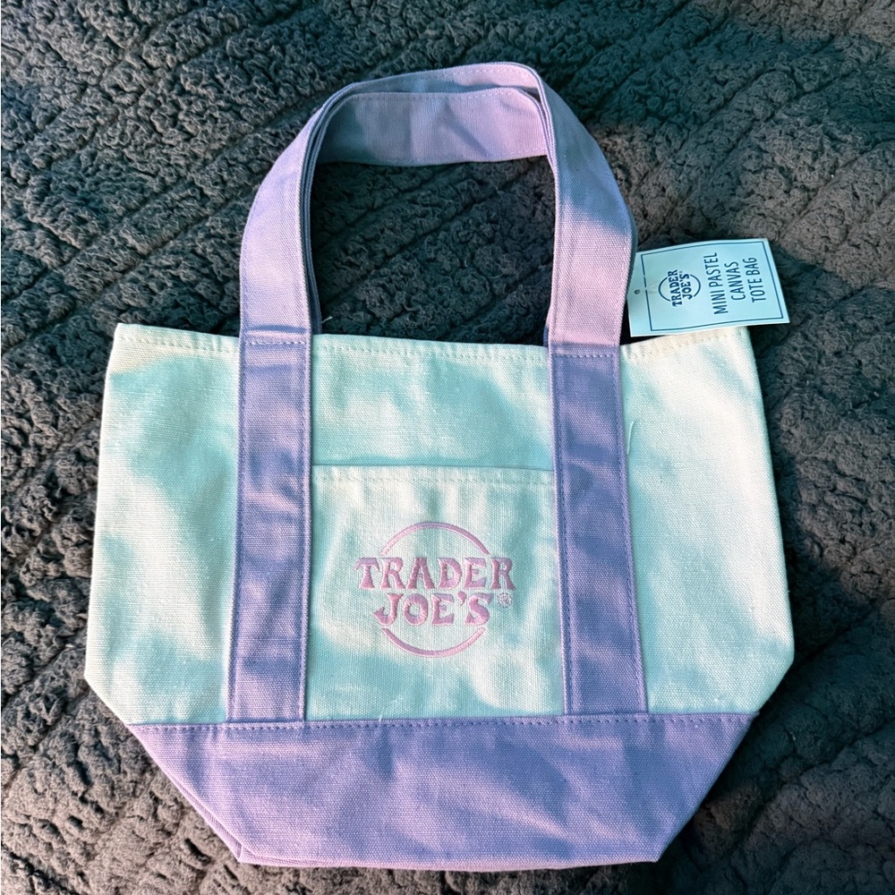 🆕 with Tags Pastel Purple Trader-Style Bag 💜💜